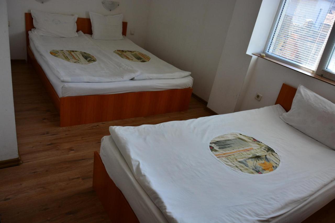 Къща Славяни Tryavna Esterno foto